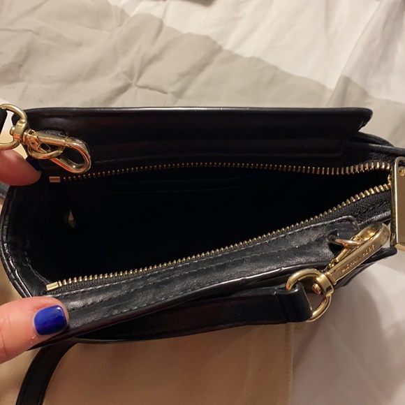 Michael Kors crossbody - Picture 2 of 5